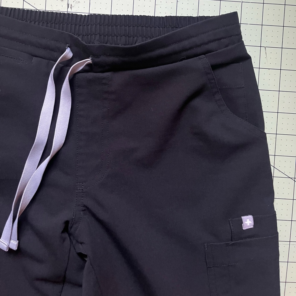 Figs Yola scrub pants - Picture 2 of 7
